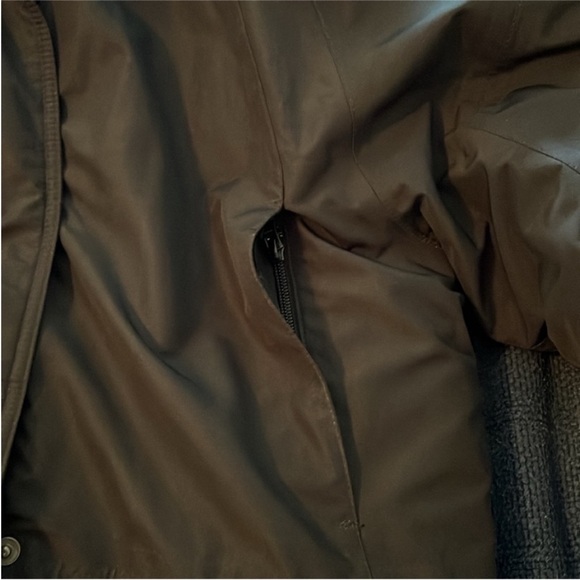 Eddie Bauer Parka, Premium Goose 650 Fill, Like New - Picture 13 of 13